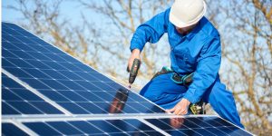 Installation Maintenance Panneaux Solaires Photovoltaïques à Louveciennes